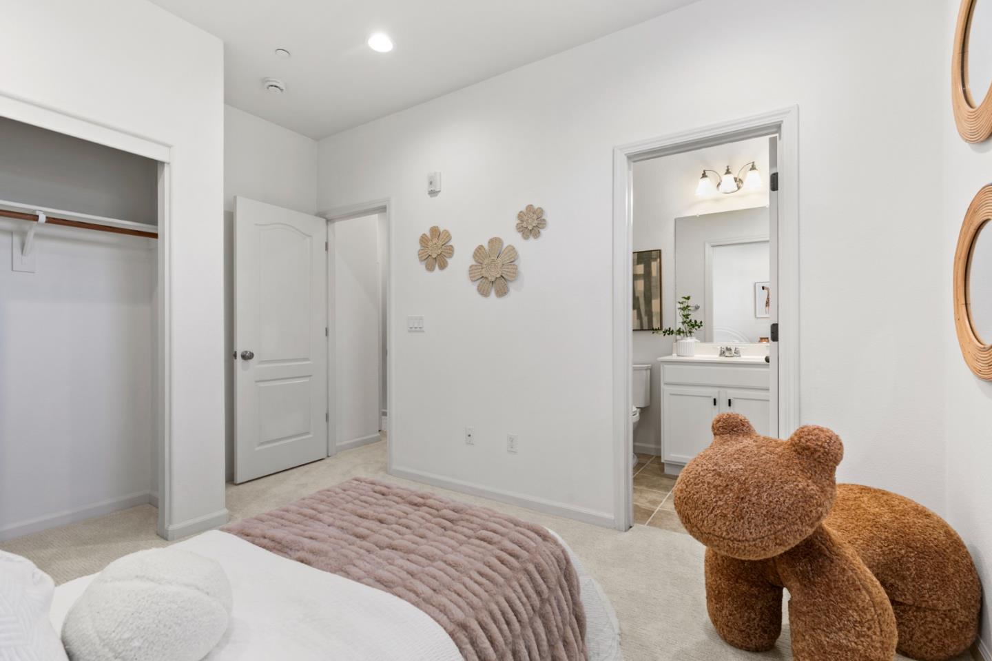 Photo #24: ML82046857 Listing: Photo #24