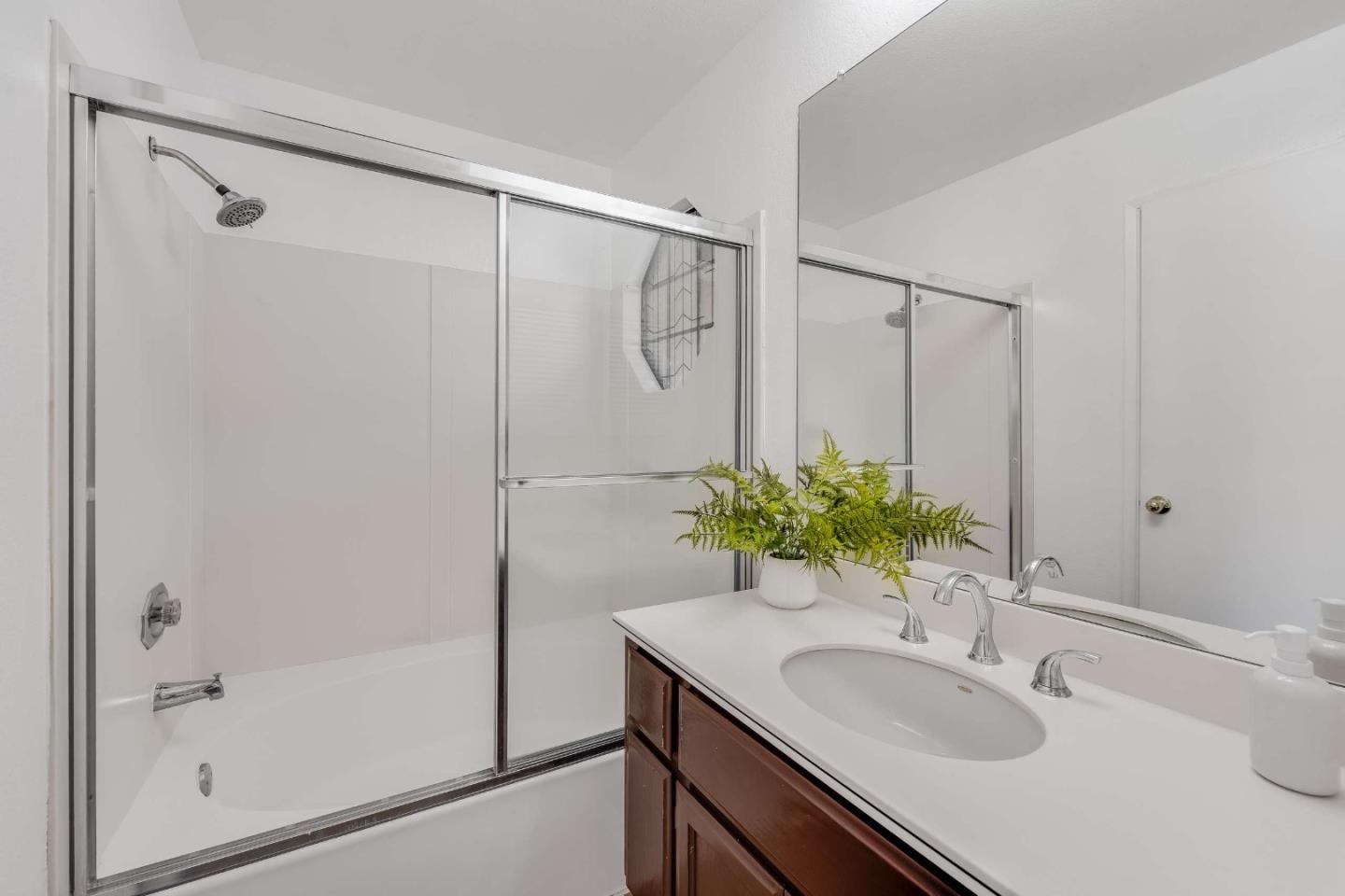 Photo #10: ML82046873 Listing: Photo #10