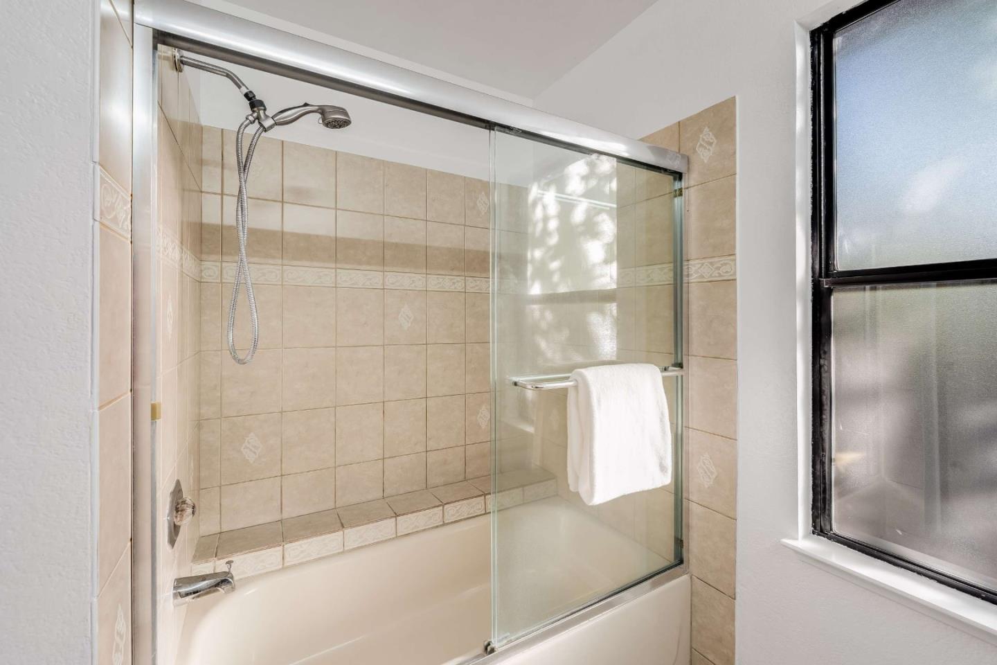Photo #20: ML82046873 Listing: Photo #20
