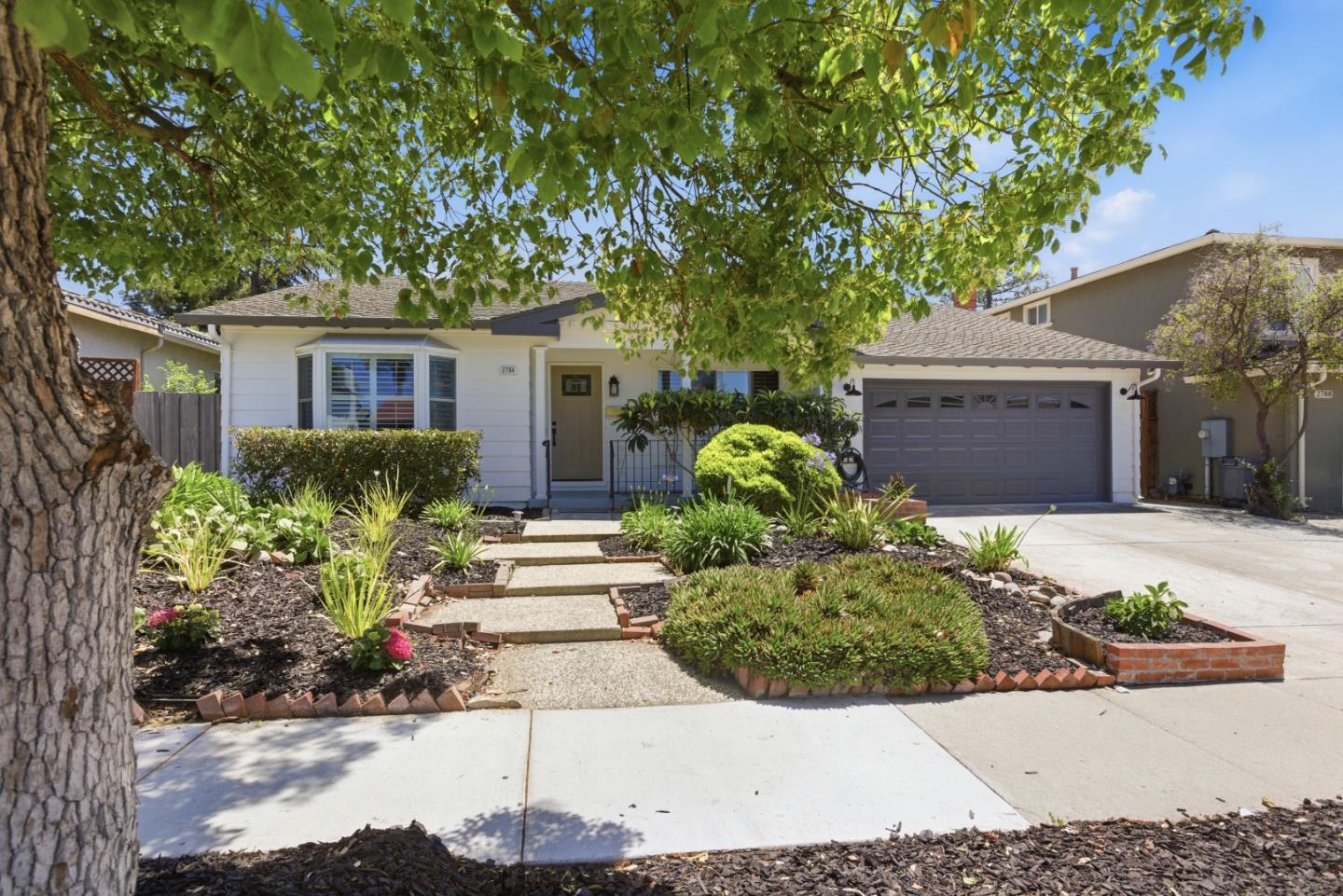 Front Image Thumbnail for ML82046883