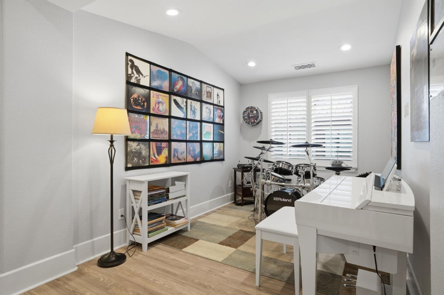 Photo #27: ML82046888 Listing: Photo #27