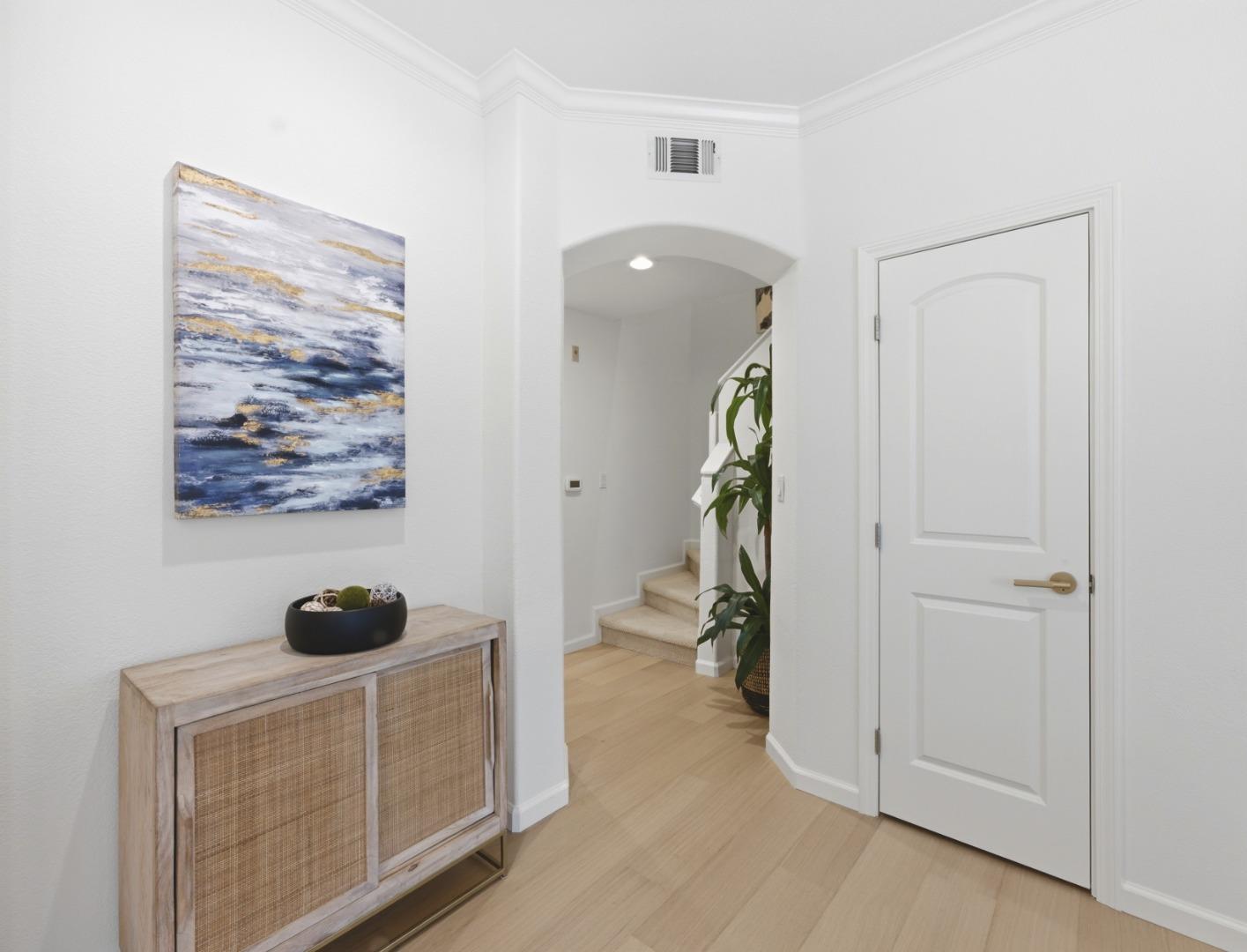 Photo #17: ML82046896 Listing: Photo #17