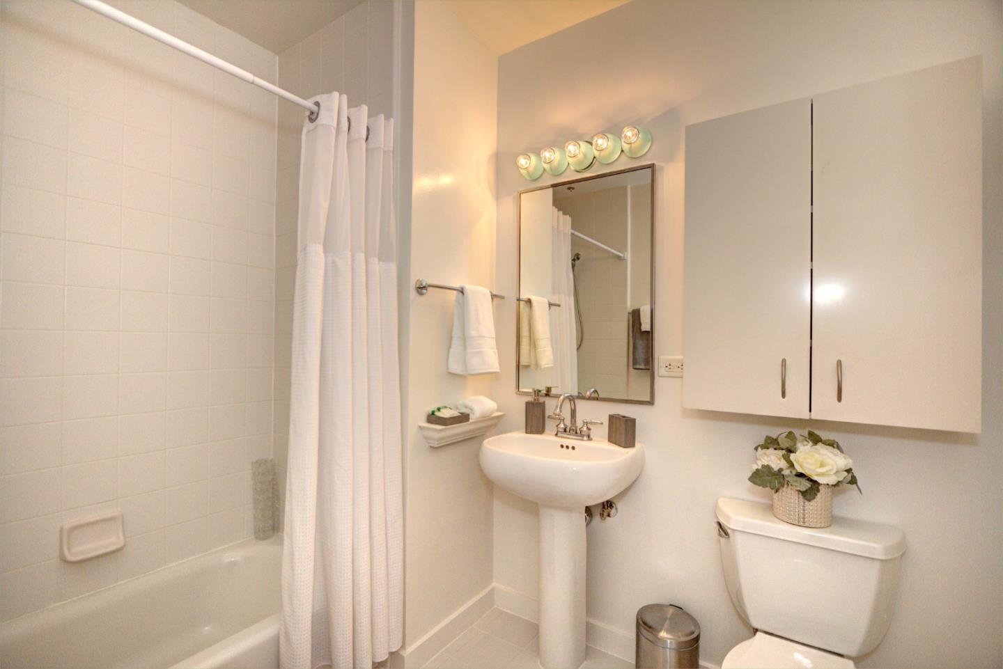 Photo #8: ML82046937 Listing: Photo #8