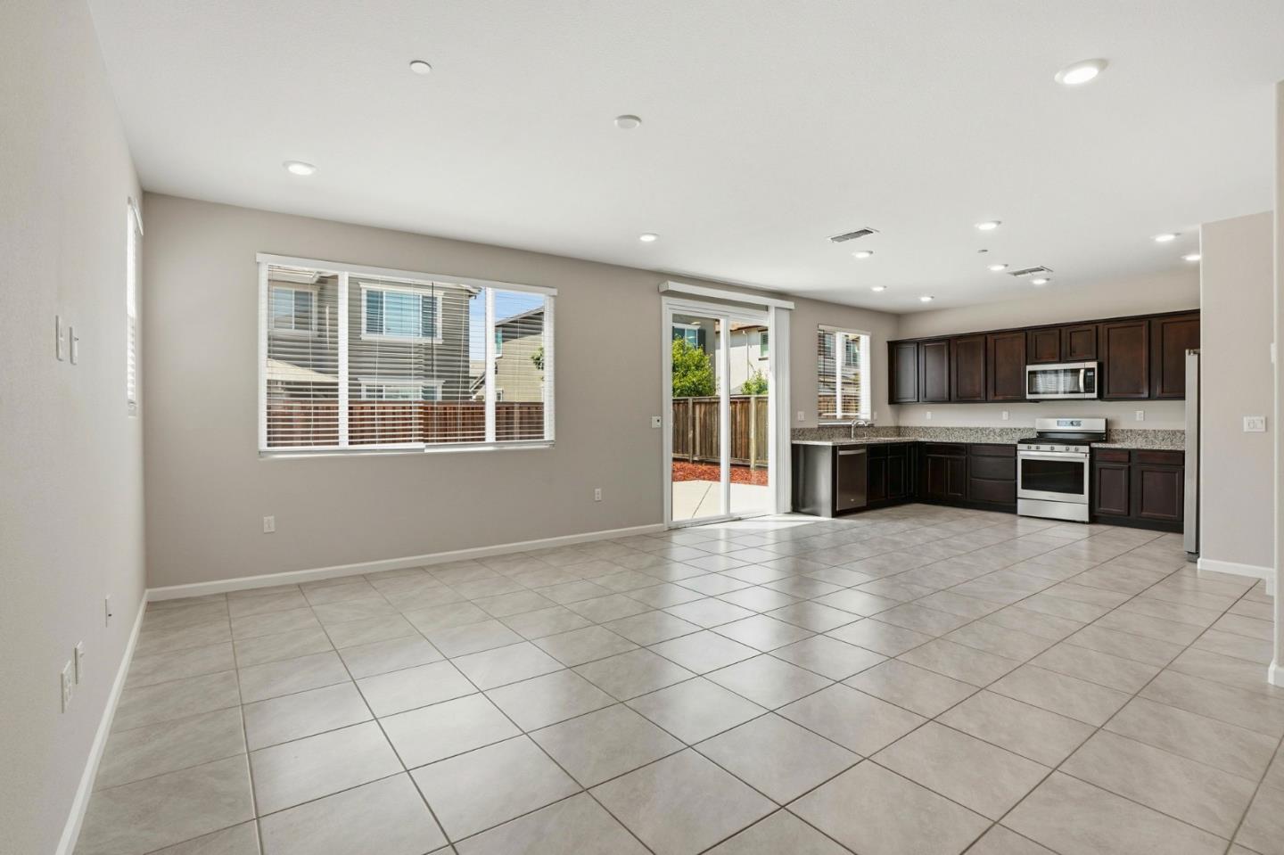 221 Caputo CIR, Oakley, CA 94561, Photo 6