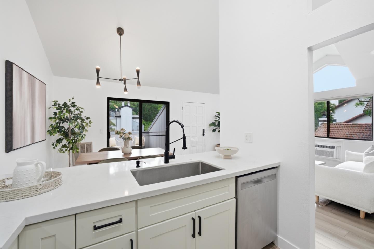 Photo #13: ML82047006 Listing: Photo #13