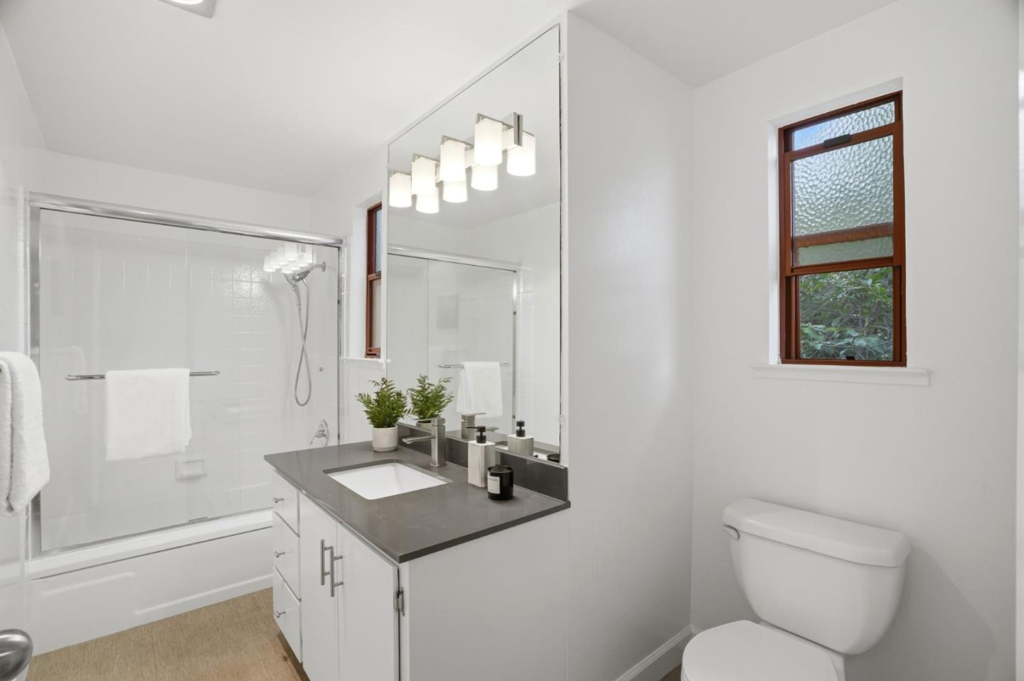 Photo #12: ML82047032 Listing: Photo #12