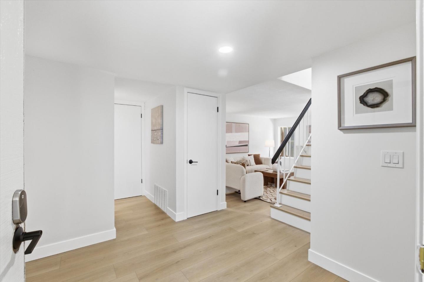 Photo #17: ML82047034 Listing: Photo #17