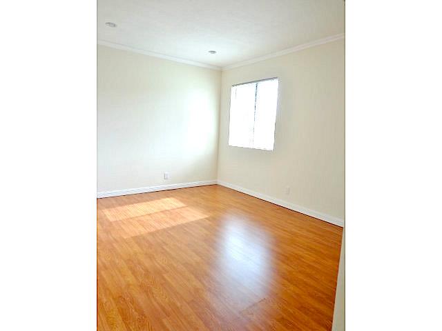 Photo #4: ML82047055 Listing: Photo #4