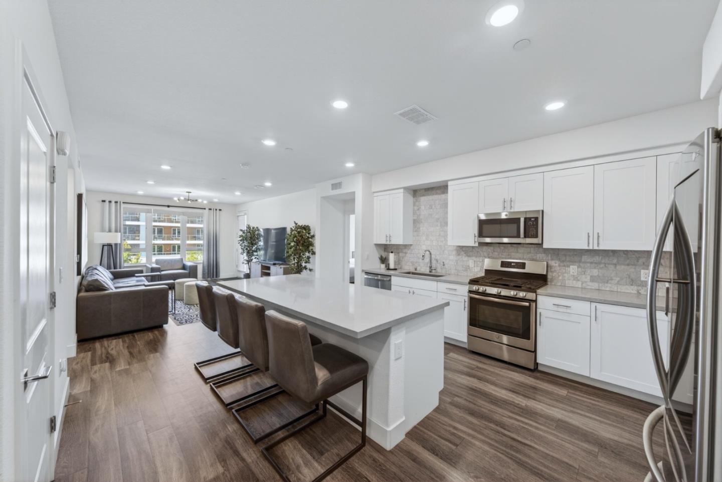 Photo #10: ML82047063 Listing: Photo #10