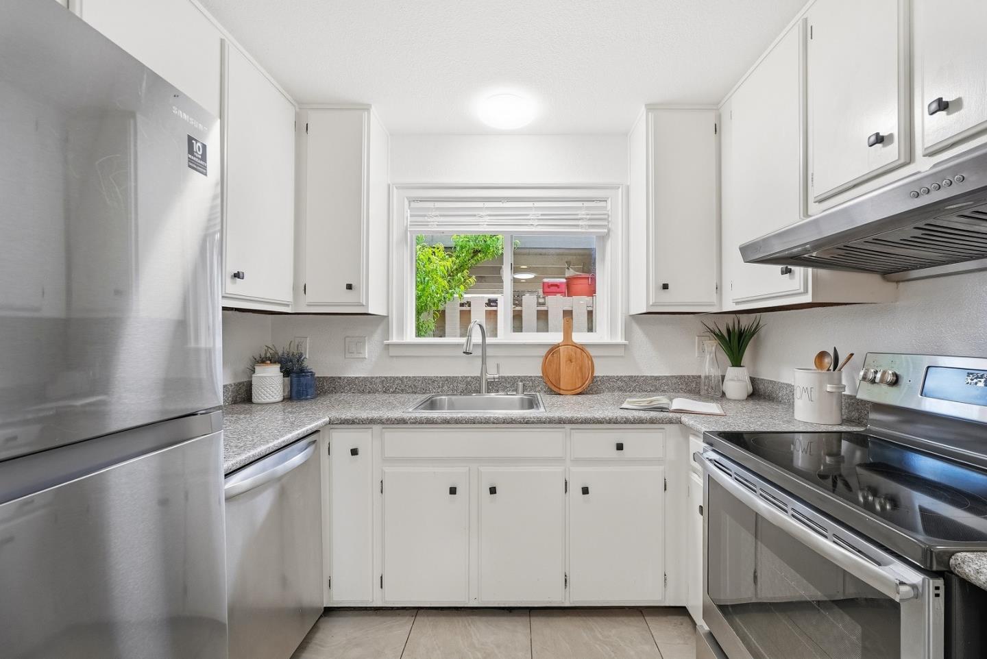 Photo #8: ML82047070 Listing: Photo #8