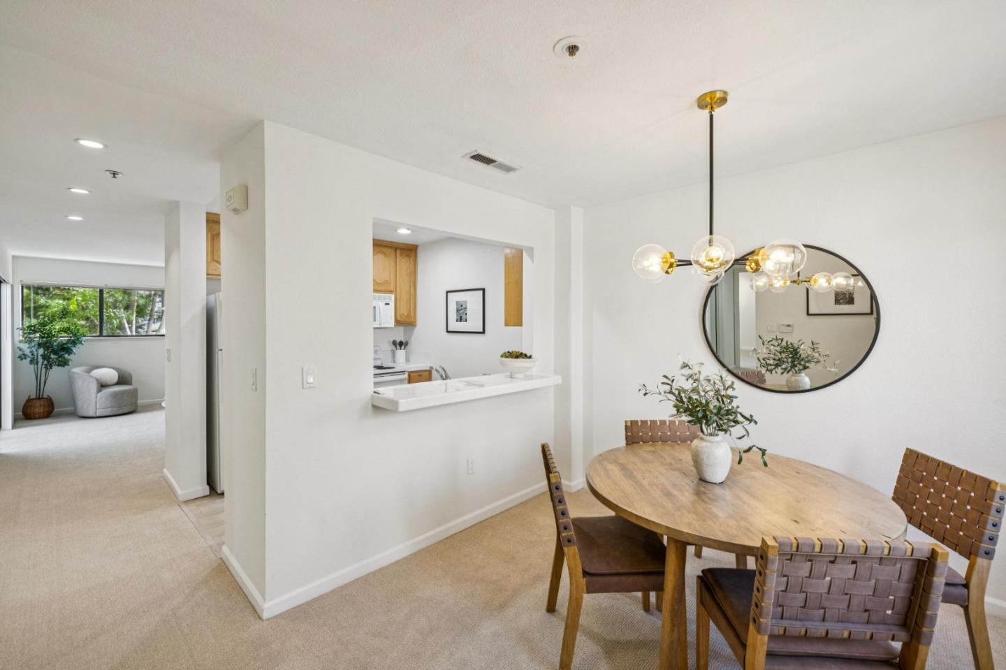 Photo #4: ML82047084 Listing: Photo #4