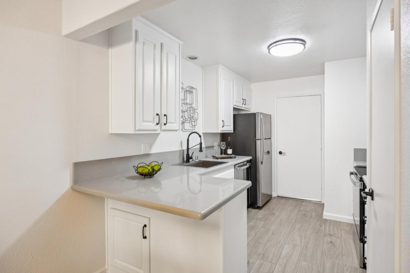 Photo #8: ML82047085 Listing: Photo #8