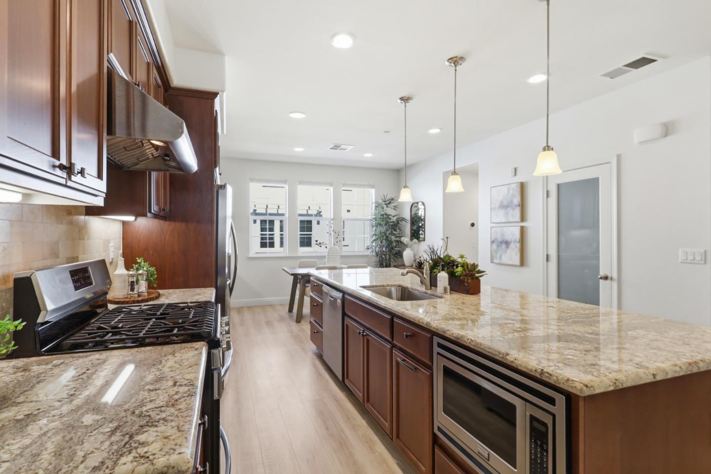 Photo #11: ML82047090 Listing: Photo #11