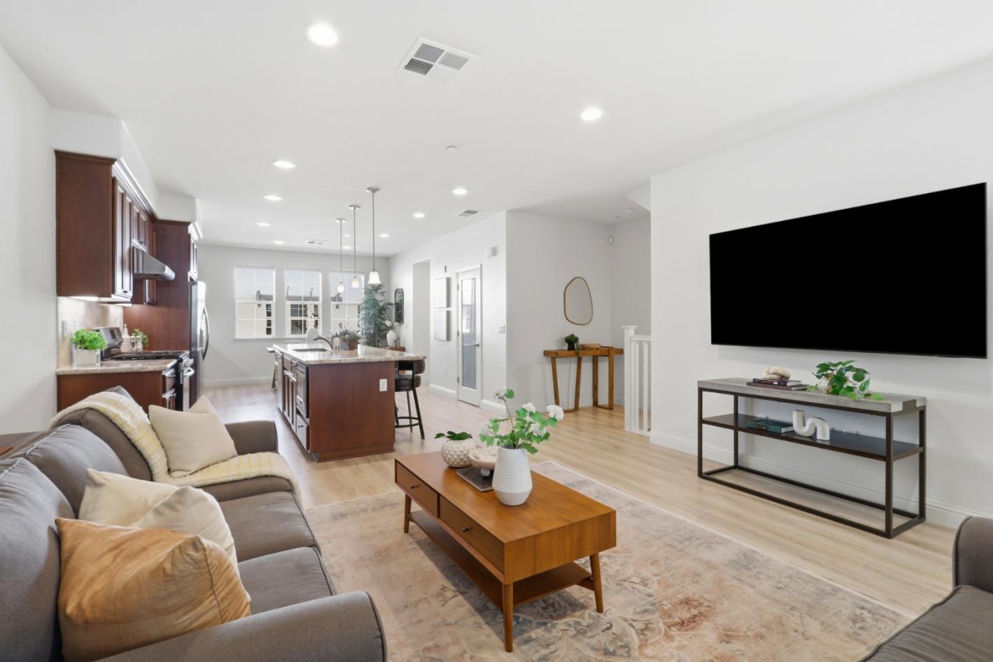 Photo #6: ML82047090 Listing: Photo #6