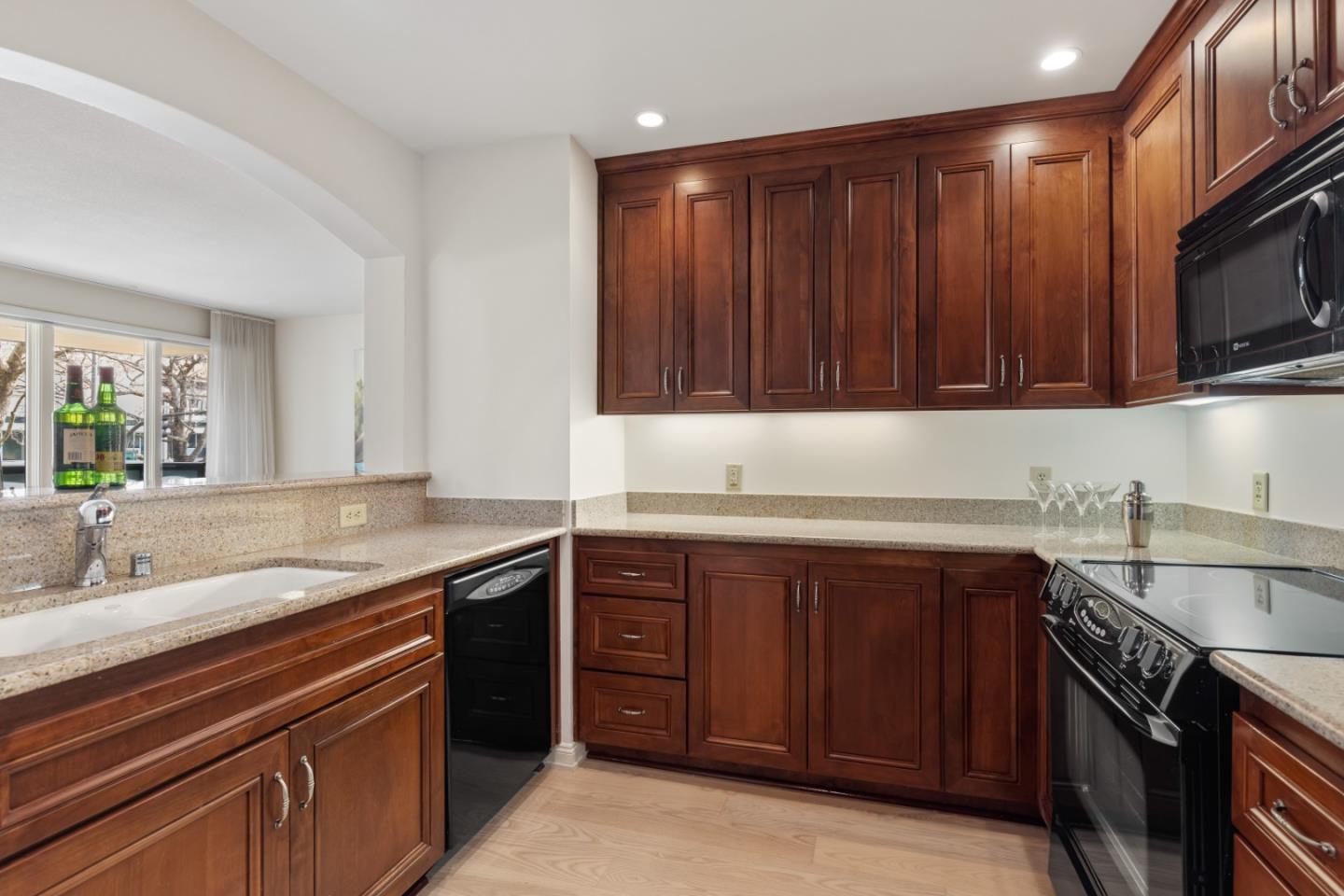 Photo #10: ML82047092 Listing: Photo #10