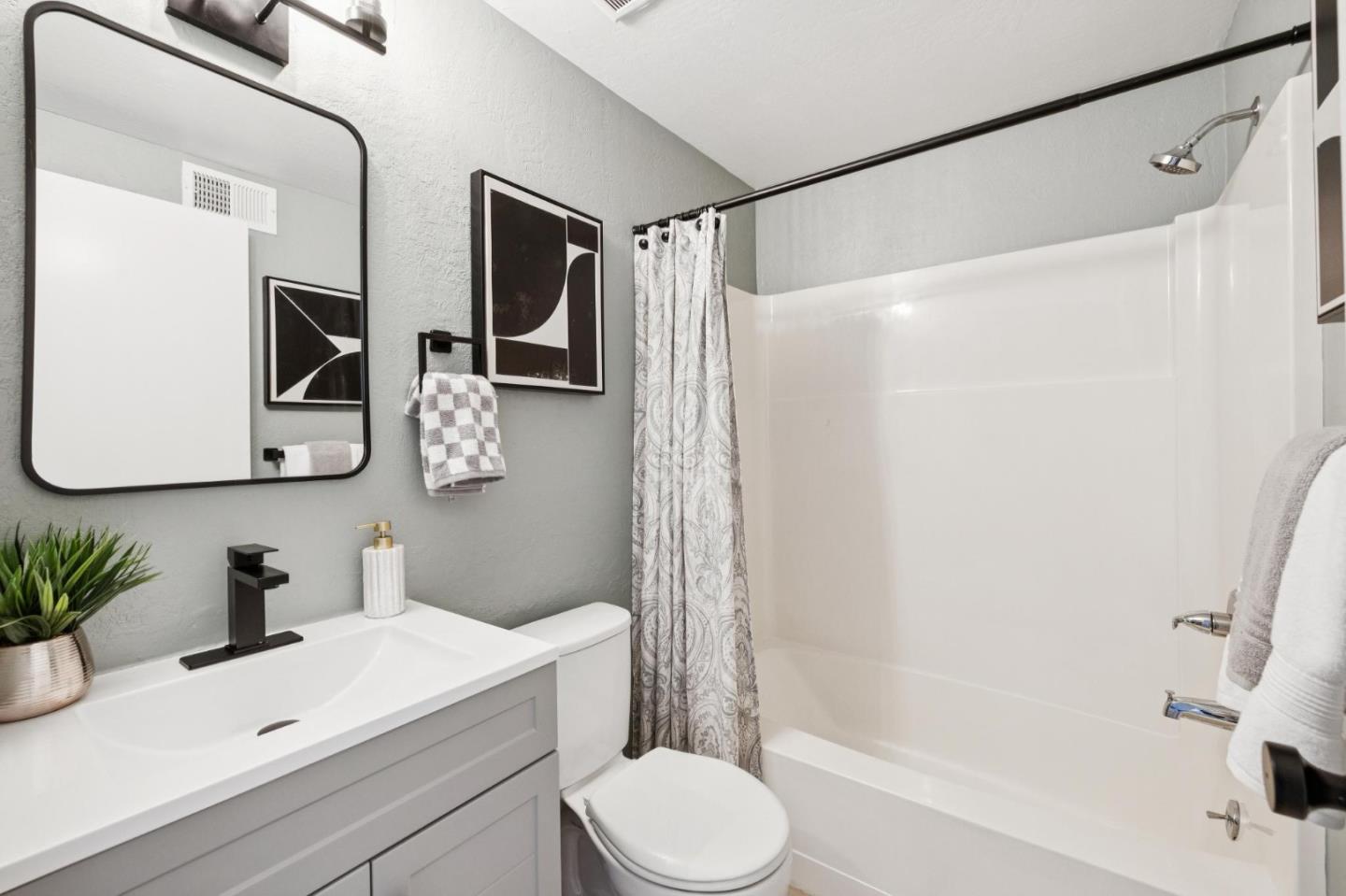 Photo #25: ML82047101 Listing: Photo #25