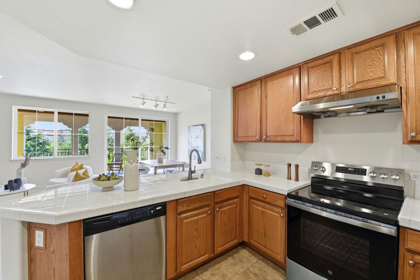 Photo #16: ML82047132 Listing: Photo #16