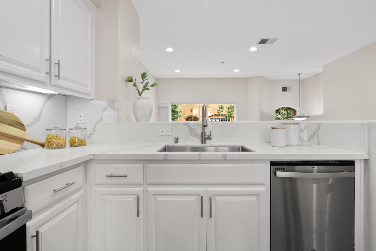 Photo #15: ML82047161 Listing: Photo #15