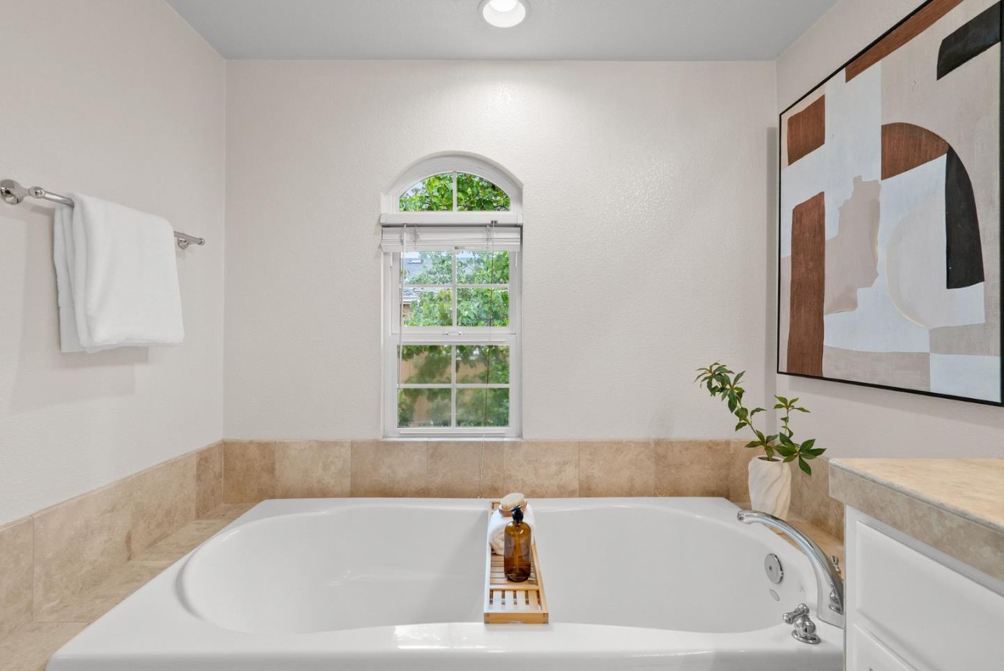 Photo #31: ML82047161 Listing: Photo #31