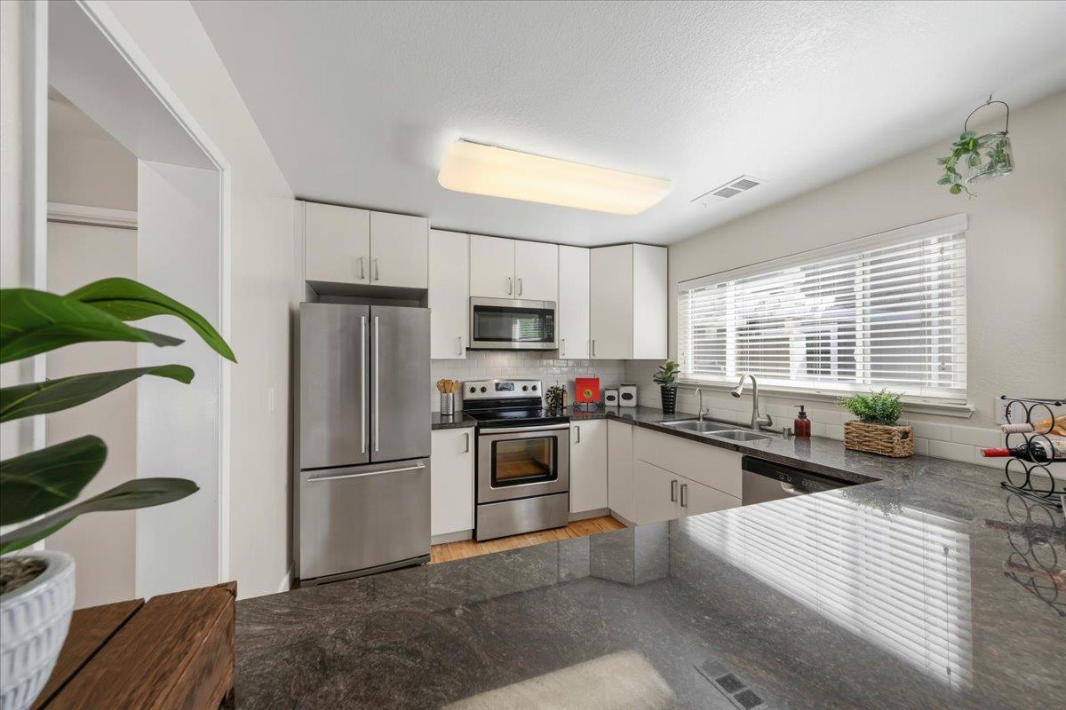 Photo #11: ML82047166 Listing: Photo #11