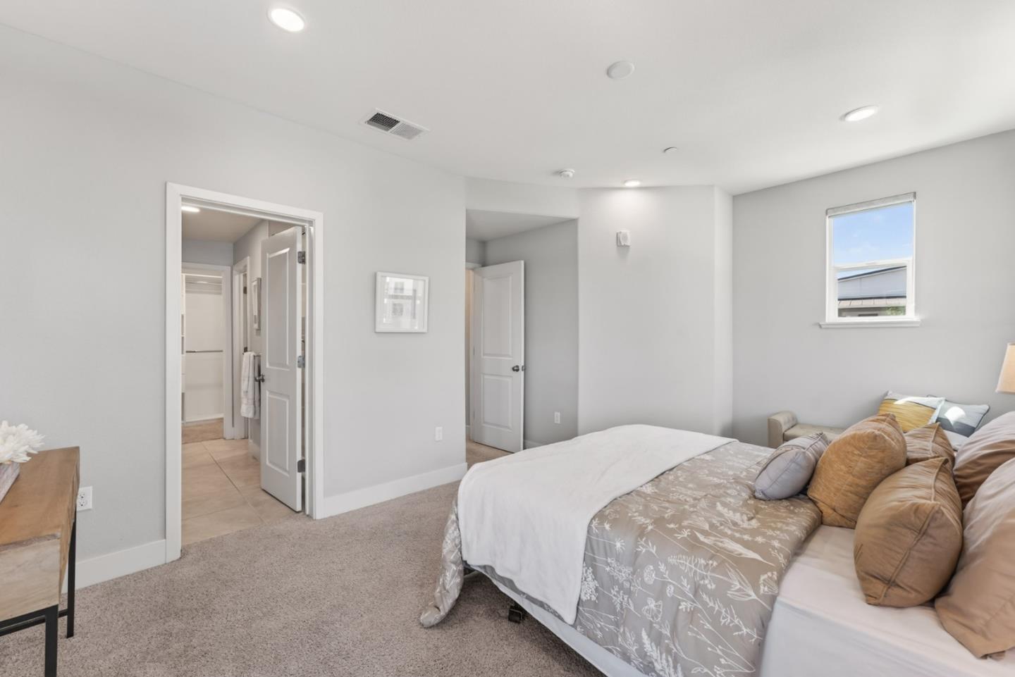 Photo #9: ML82047210 Listing: Photo #9