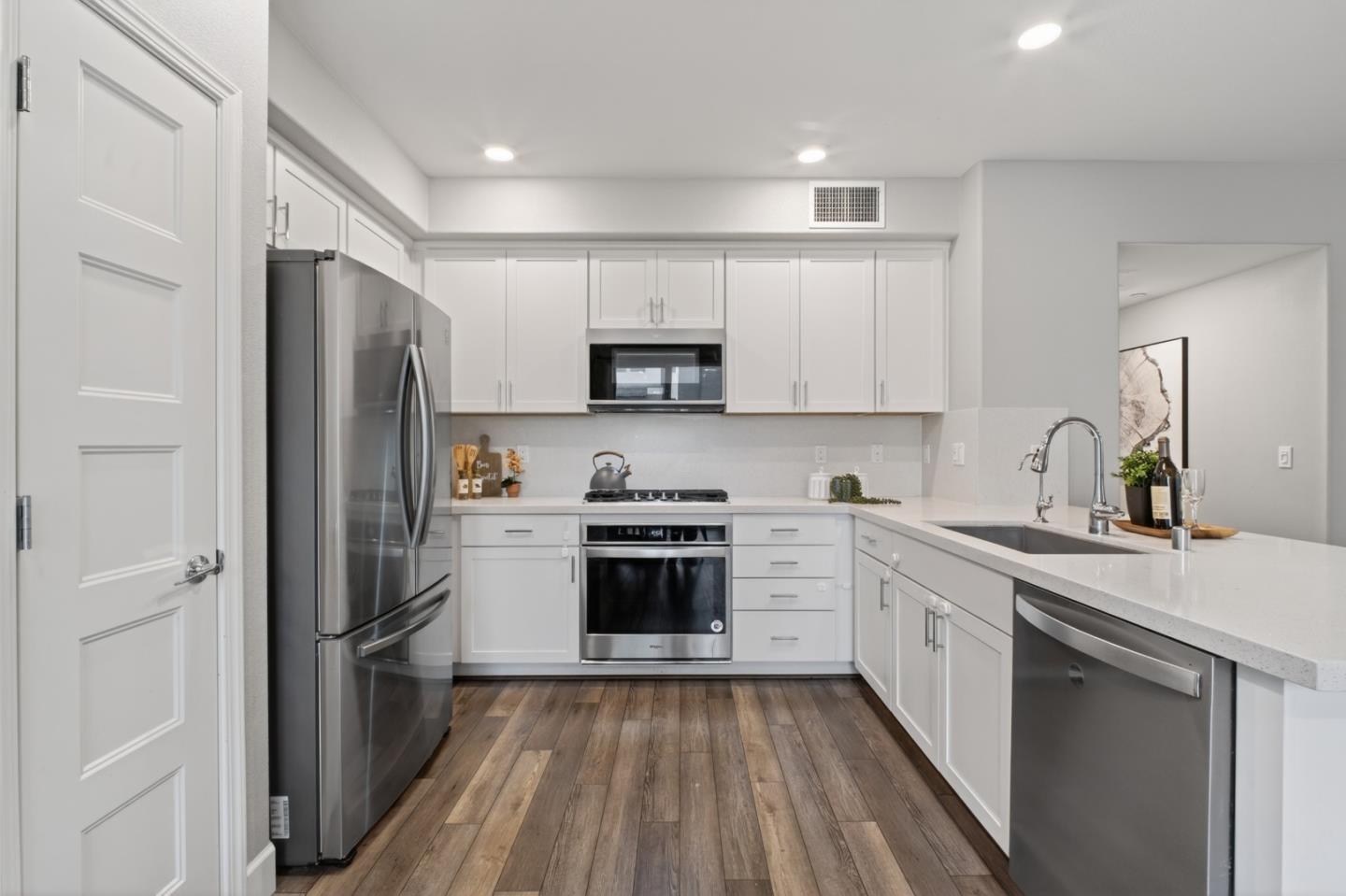 Photo #11: ML82047235 Listing: Photo #11