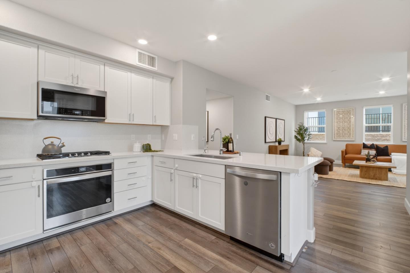 Photo #12: ML82047235 Listing: Photo #12
