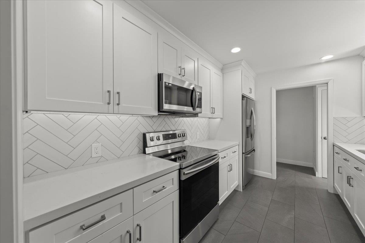 Photo #5: ML82047238 Listing: Photo #5
