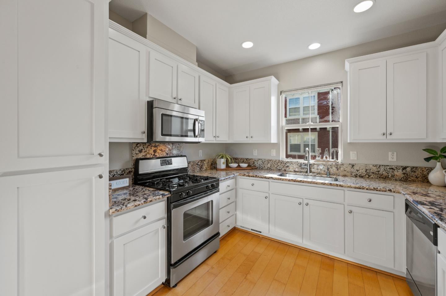 Photo #11: ML82047245 Listing: Photo #11
