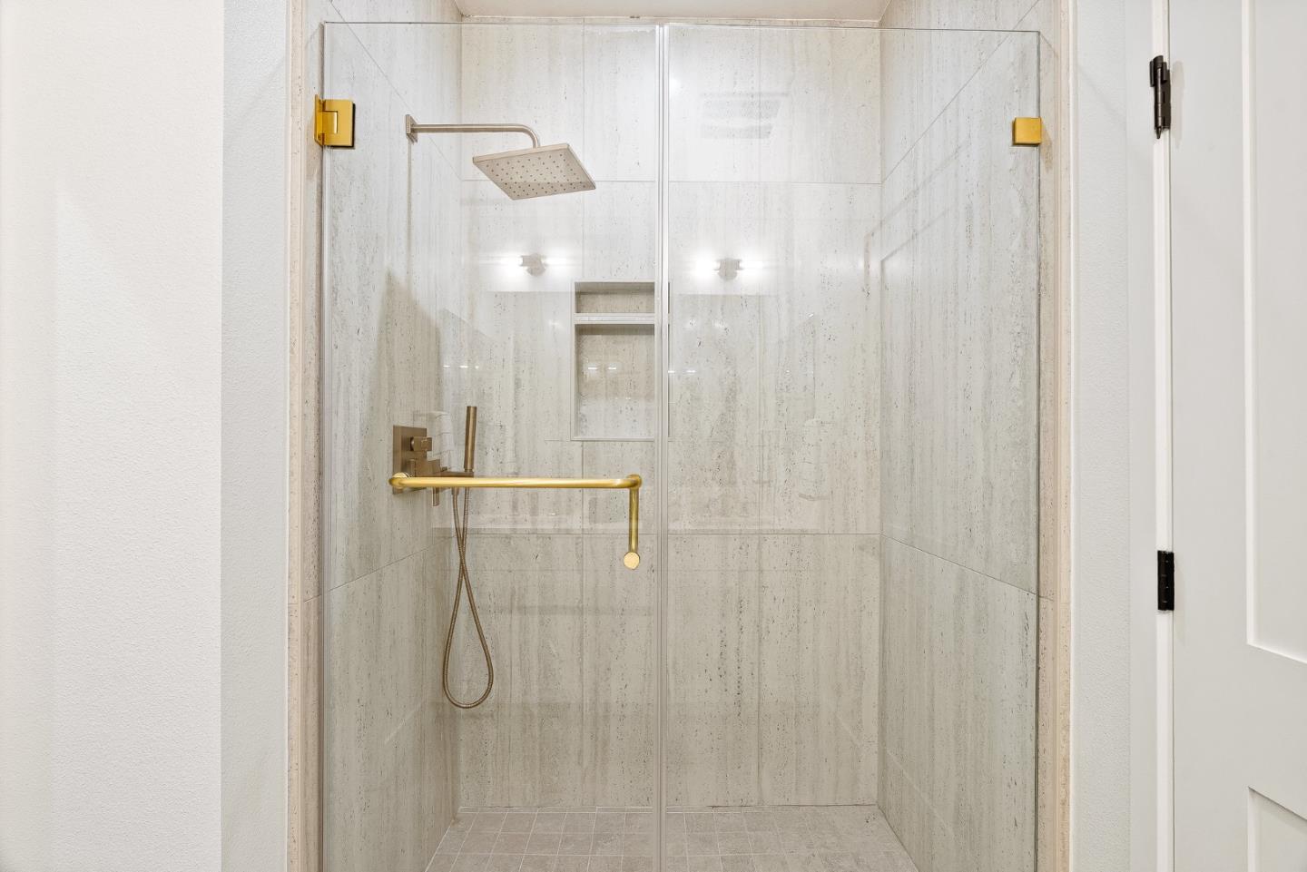 Photo #25: ML82047261 Listing: Photo #25