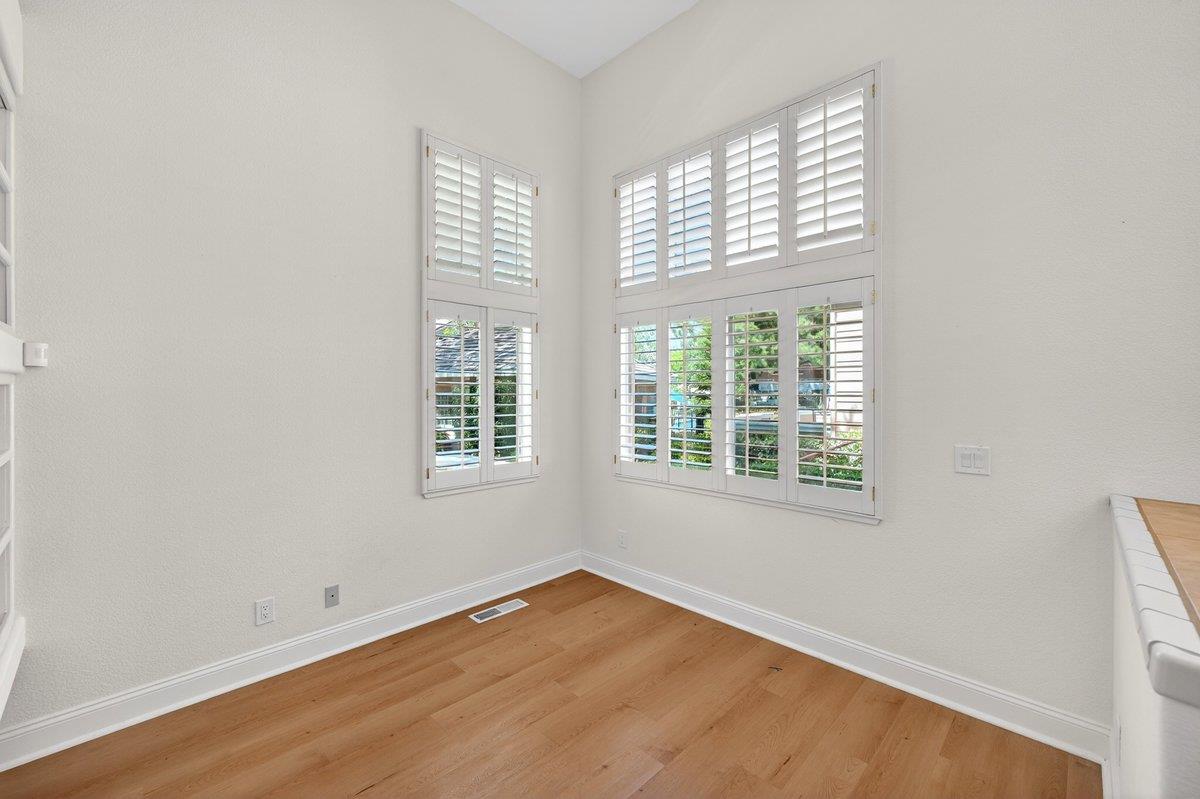 Photo #8: ML82047340 Listing: Photo #8