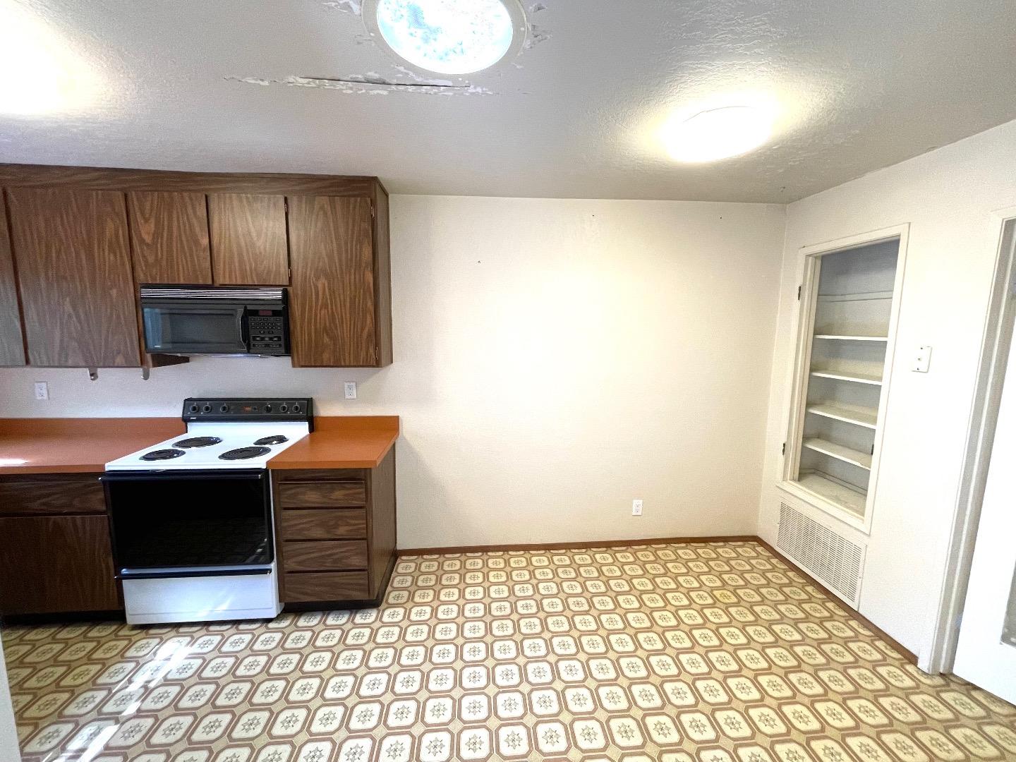 Photo #6: ML82047341 Listing: Photo #6