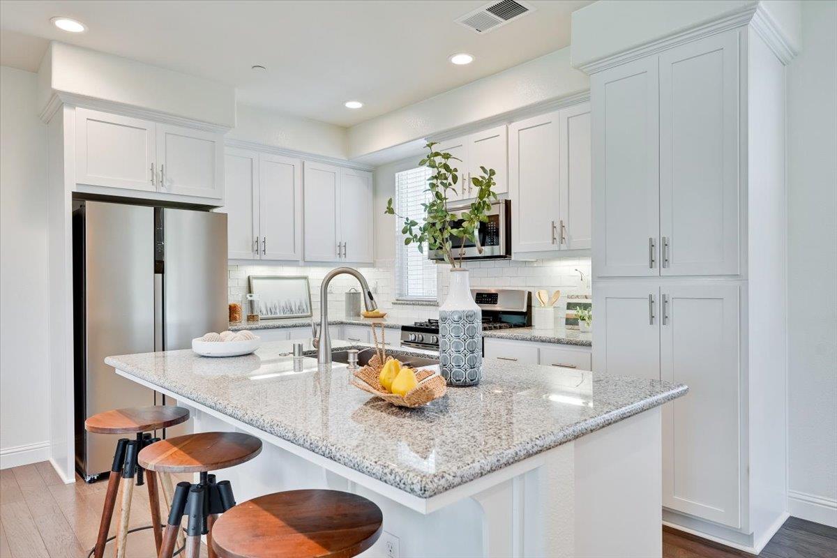 Photo #12: ML82047366 Listing: Photo #12