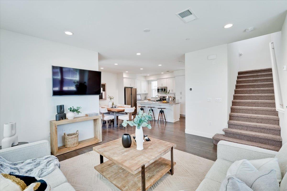 Photo #5: ML82047366 Listing: Photo #5