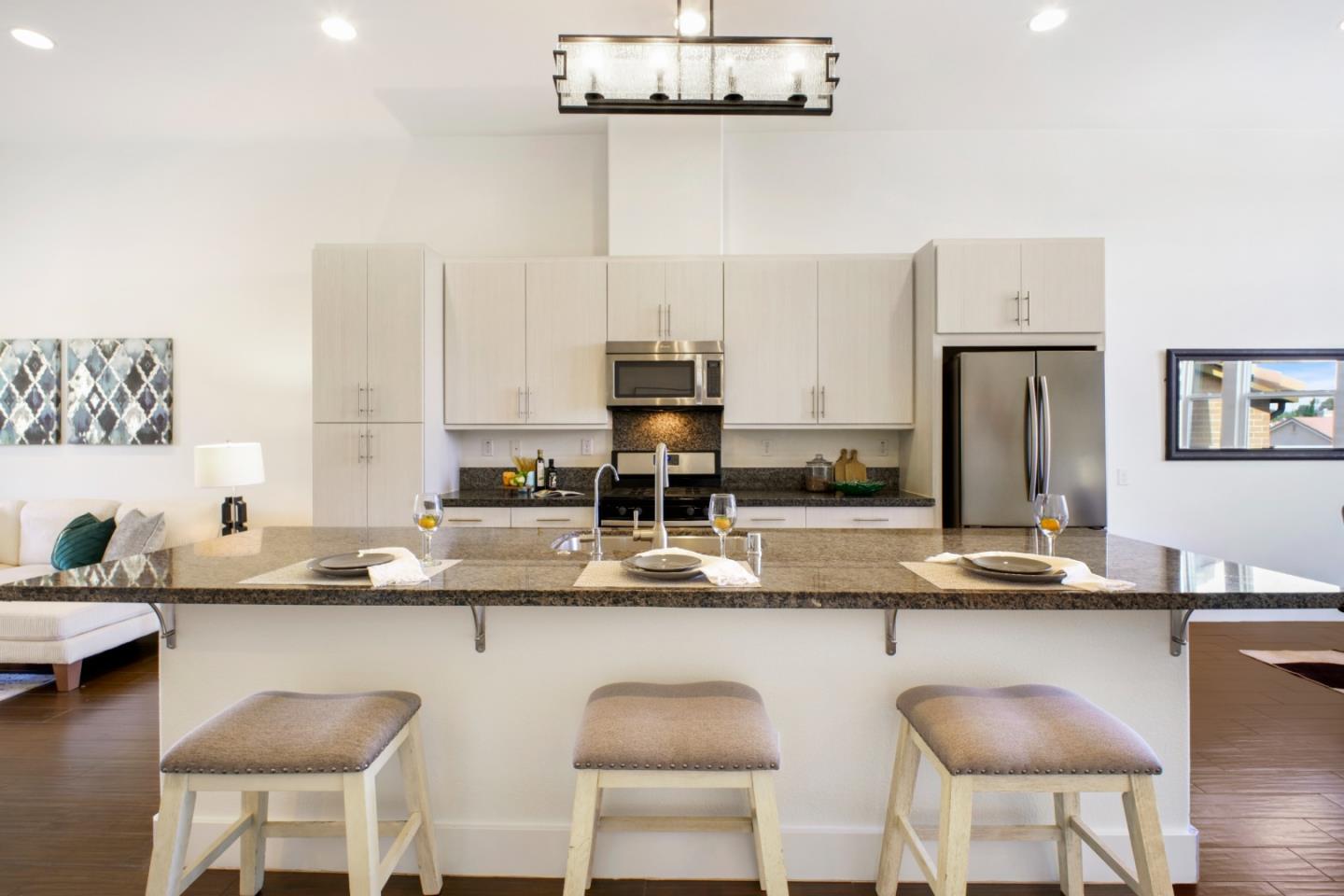 Photo #2: ML82047388 Listing: Photo #2