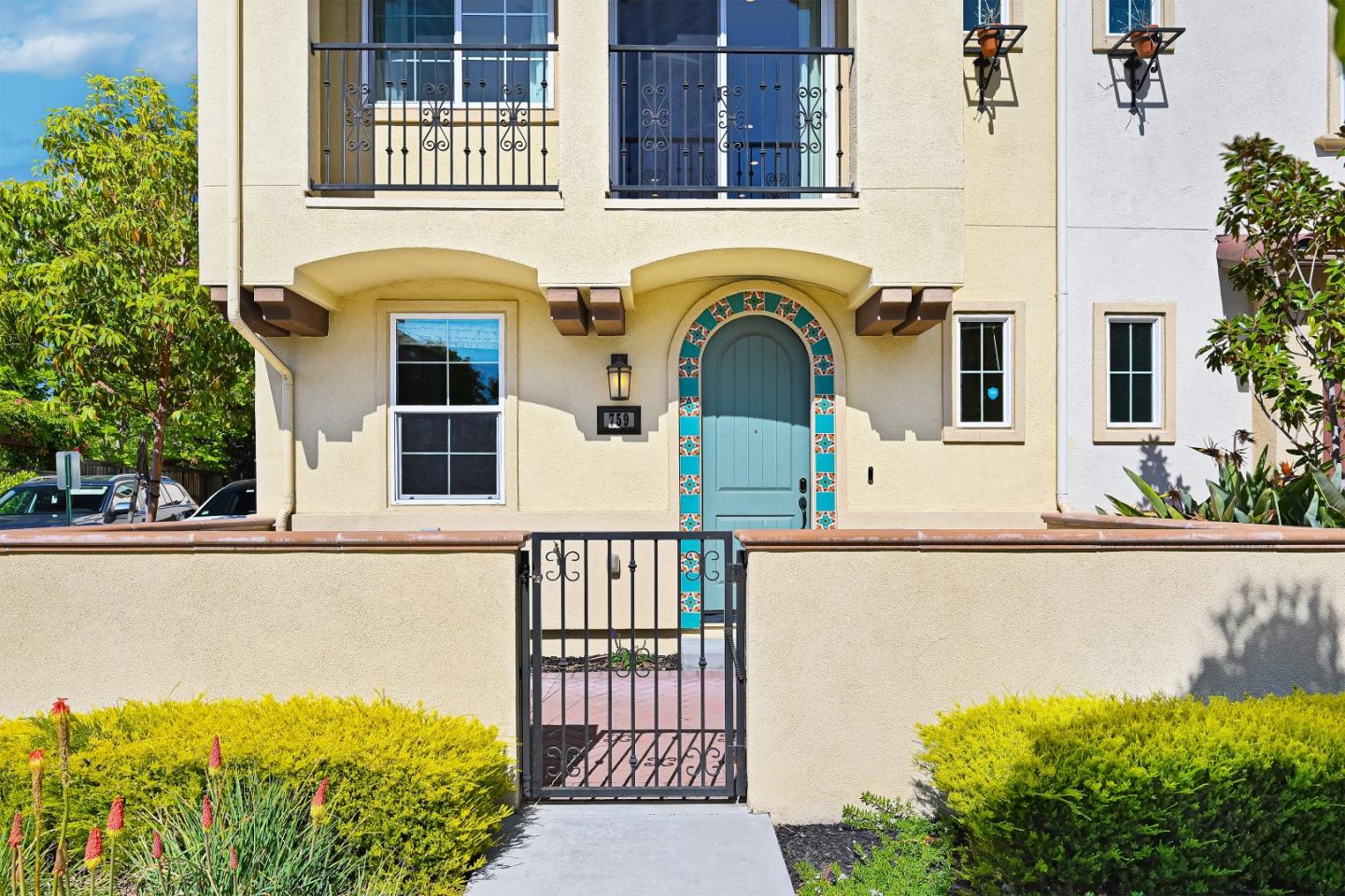 Featured listings