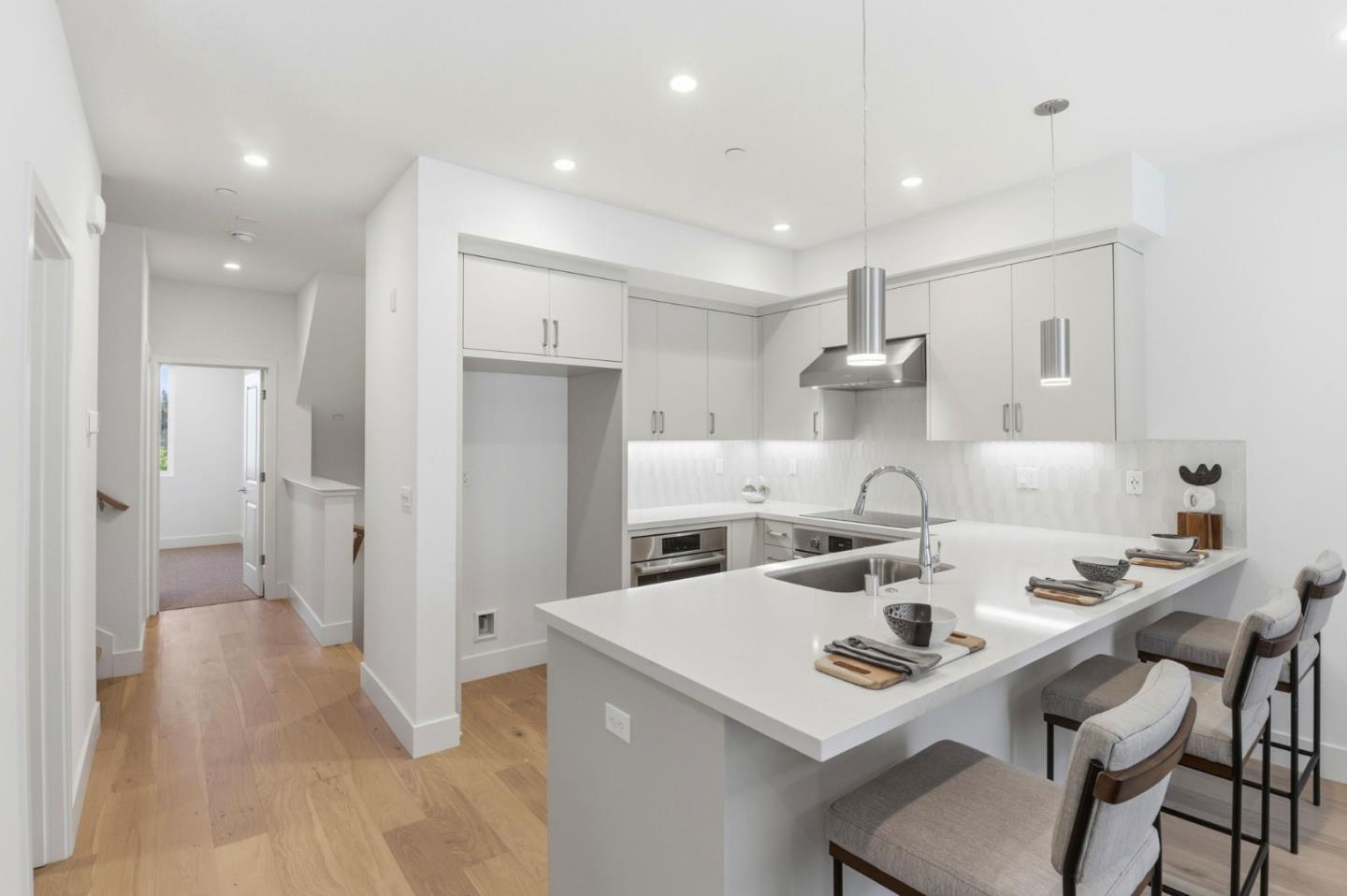 Photo #6: ML82047483 Listing: Photo #6