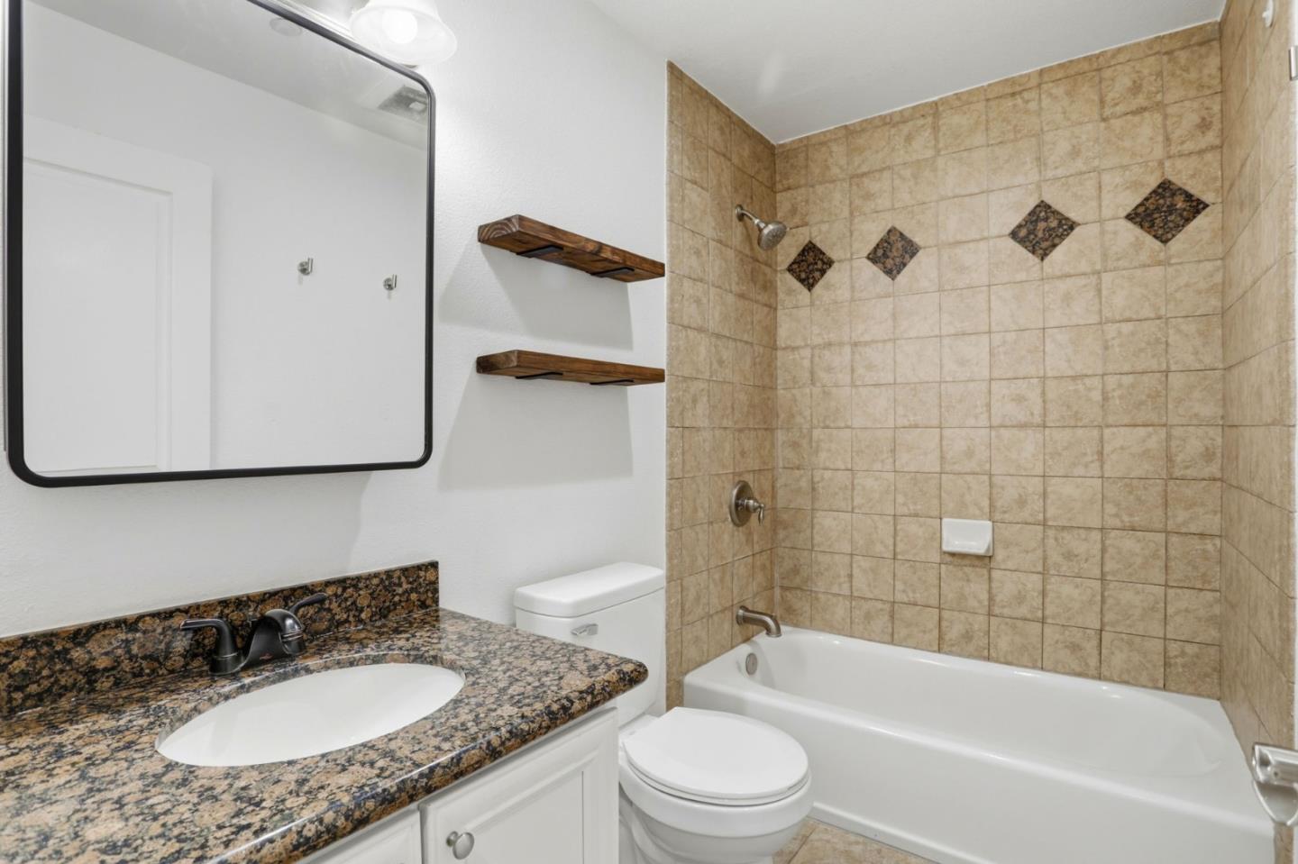 Photo #18: ML82047509 Listing: Photo #18