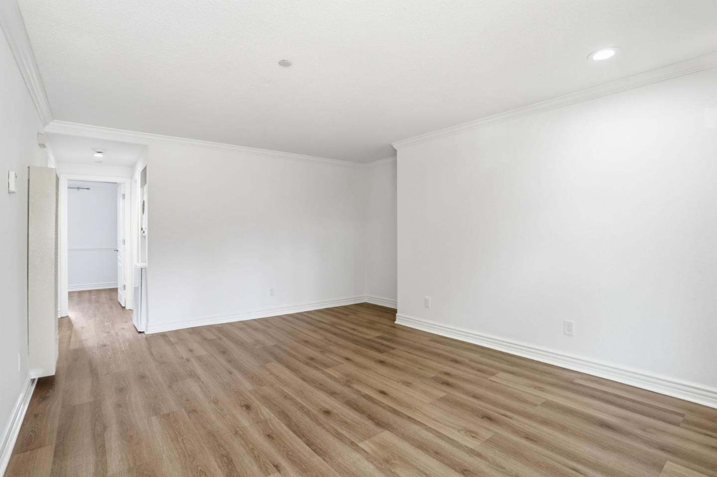 Photo #8: ML82047509 Listing: Photo #8