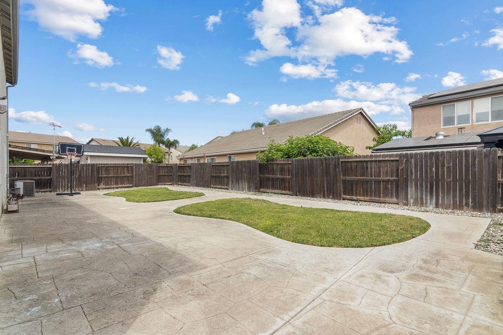 725 Oxalis Dr