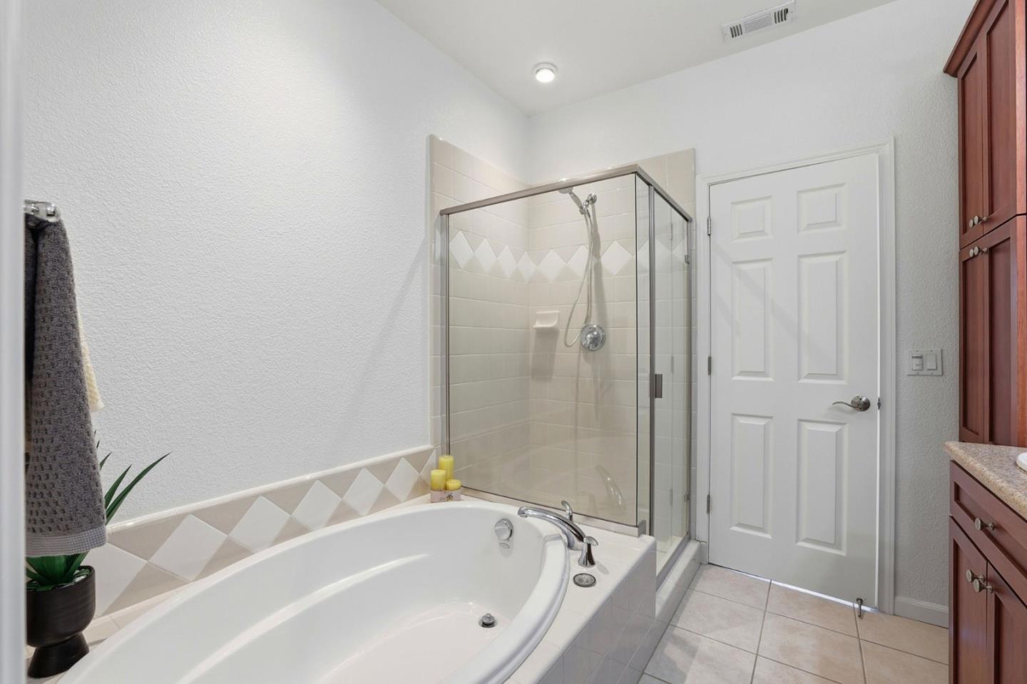 Photo #18: ML82047559 Listing: Photo #18