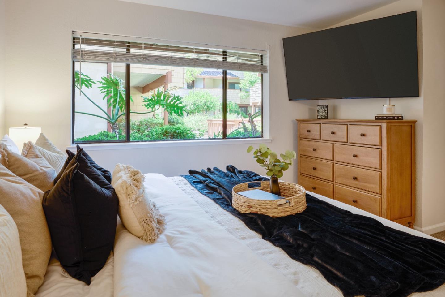Photo #10: ML82047643 Listing: Photo #10