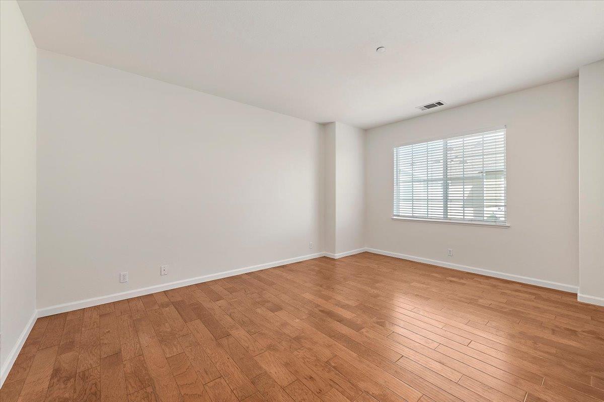Photo #16: ML82047657 Listing: Photo #16