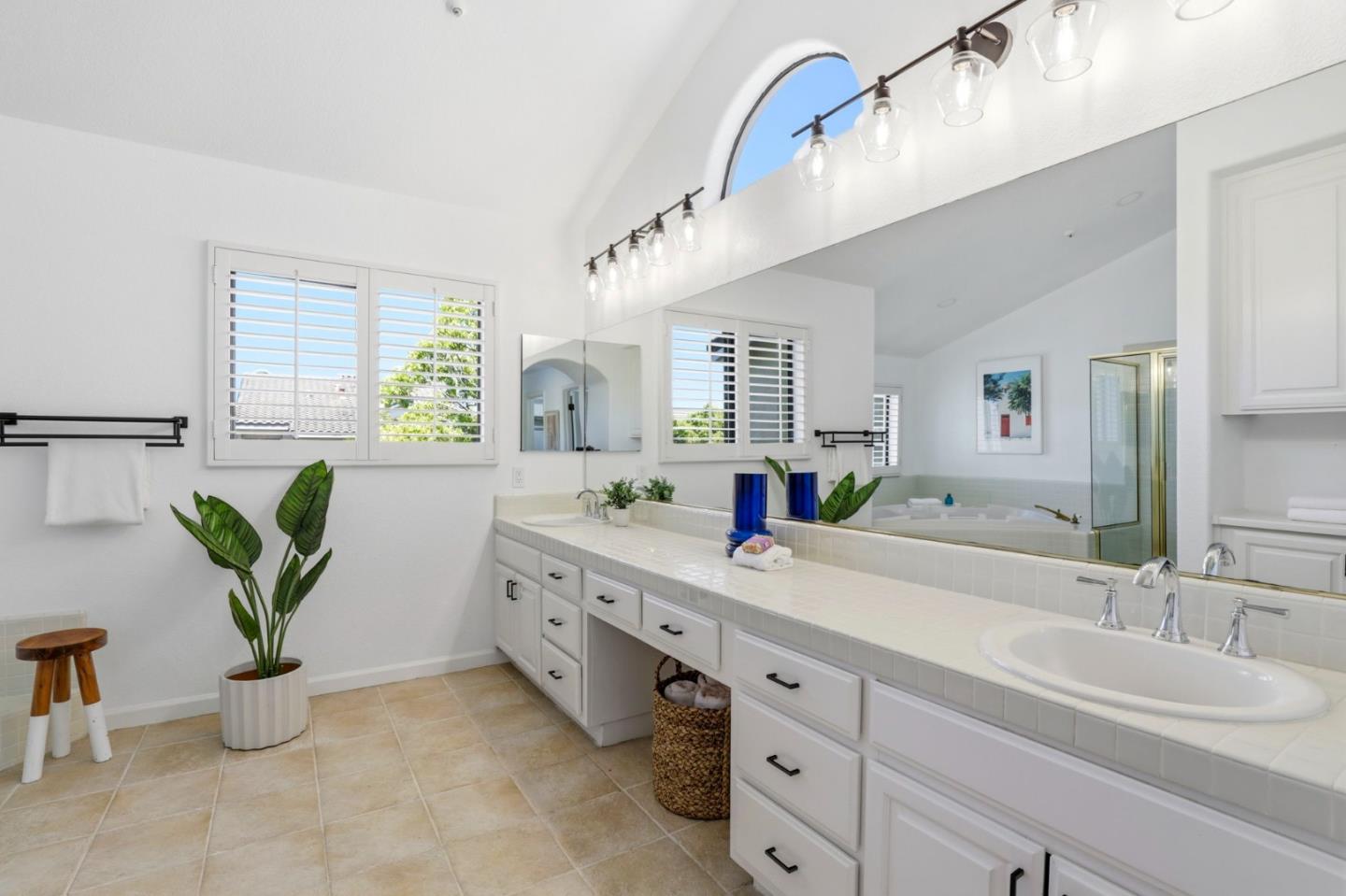 Photo #27: ML82047664 Listing: Photo #27