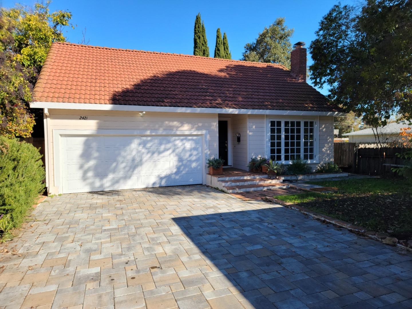 Front Image Thumbnail for ML82047738