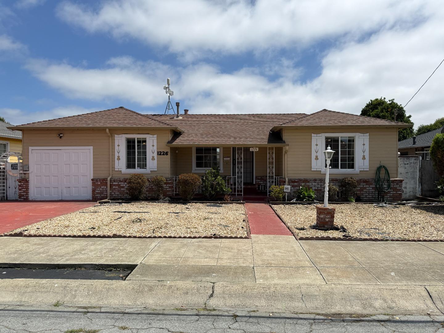 SAN LEANDRO