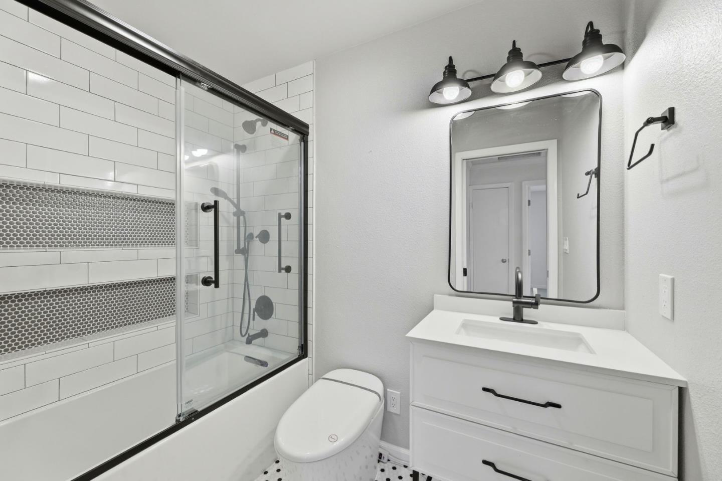 Photo #24: ML82047786 Listing: Photo #24
