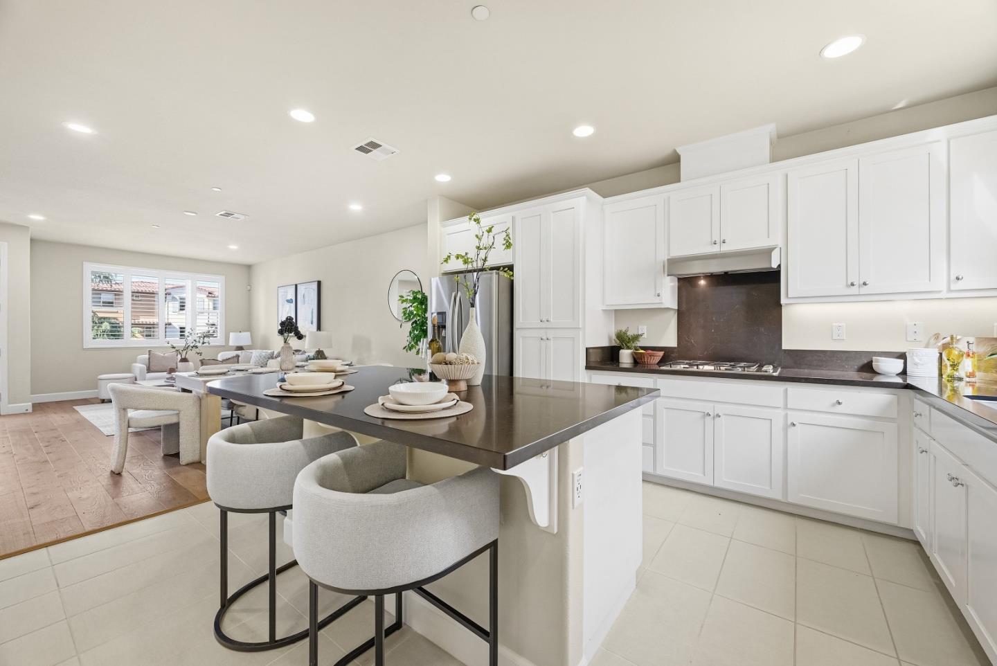 Photo #11: ML82047817 Listing: Photo #11