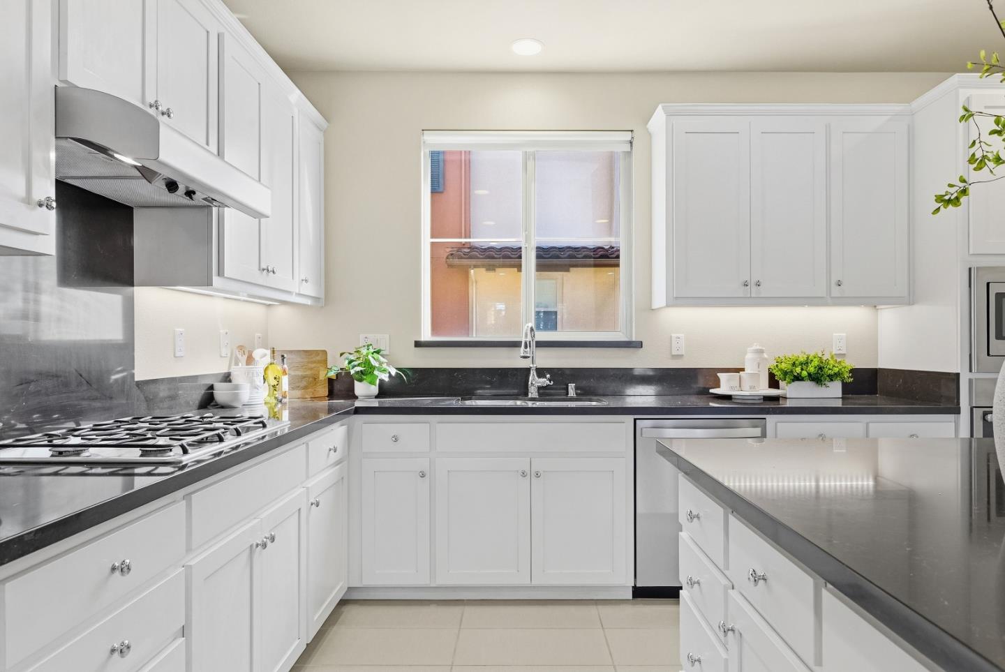 Photo #12: ML82047817 Listing: Photo #12