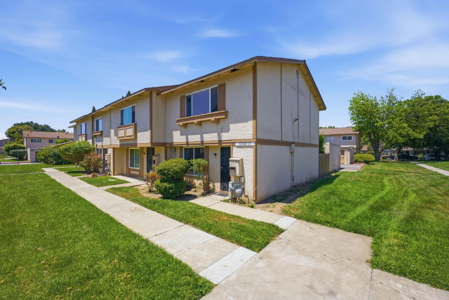 Photo #2: ML82047844 Listing: Photo #2